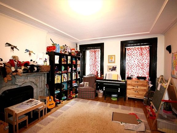 4th image of 314 Washington Ave APT 1