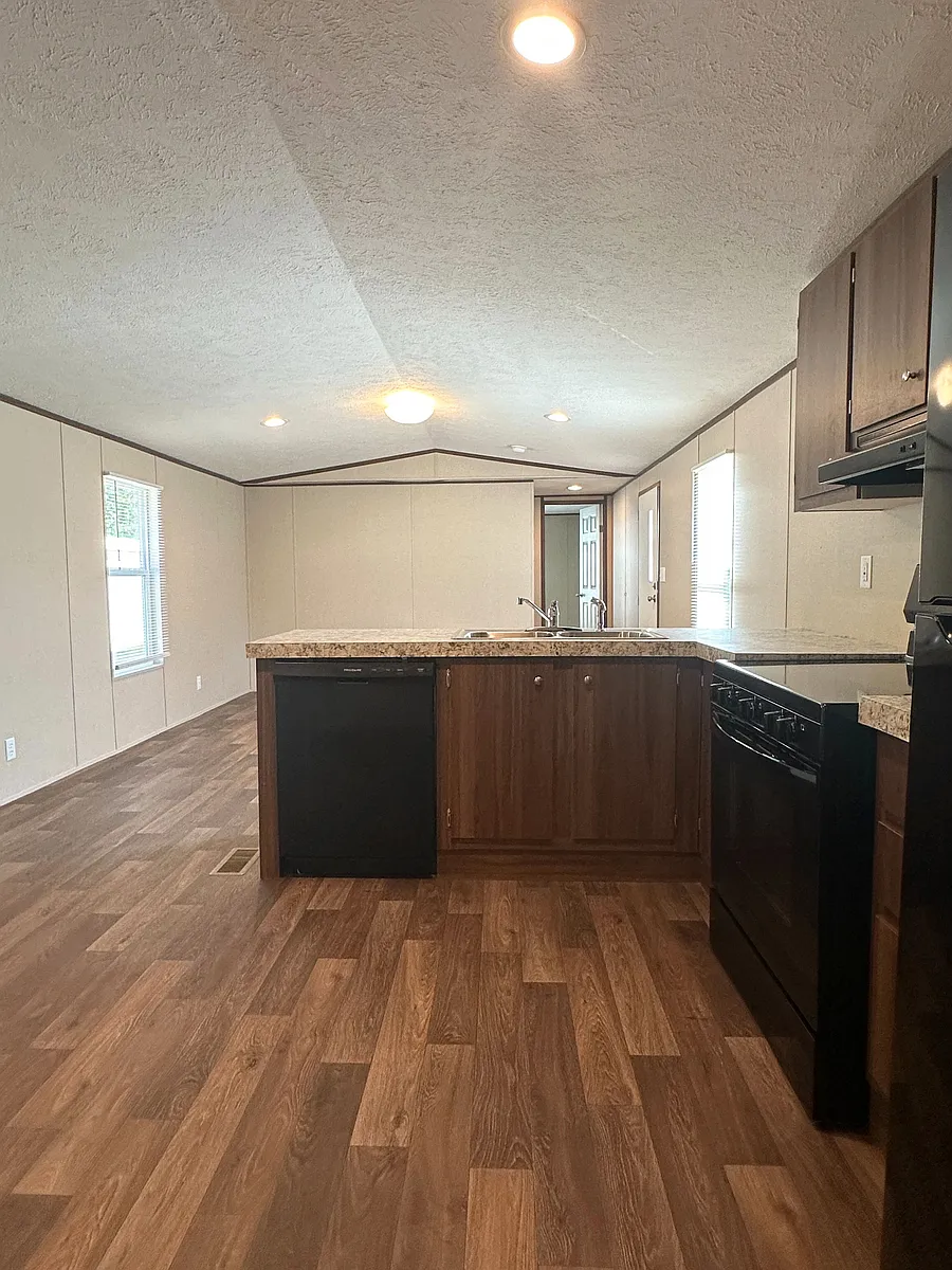 Building Photo - 46 Meadowlark Ln