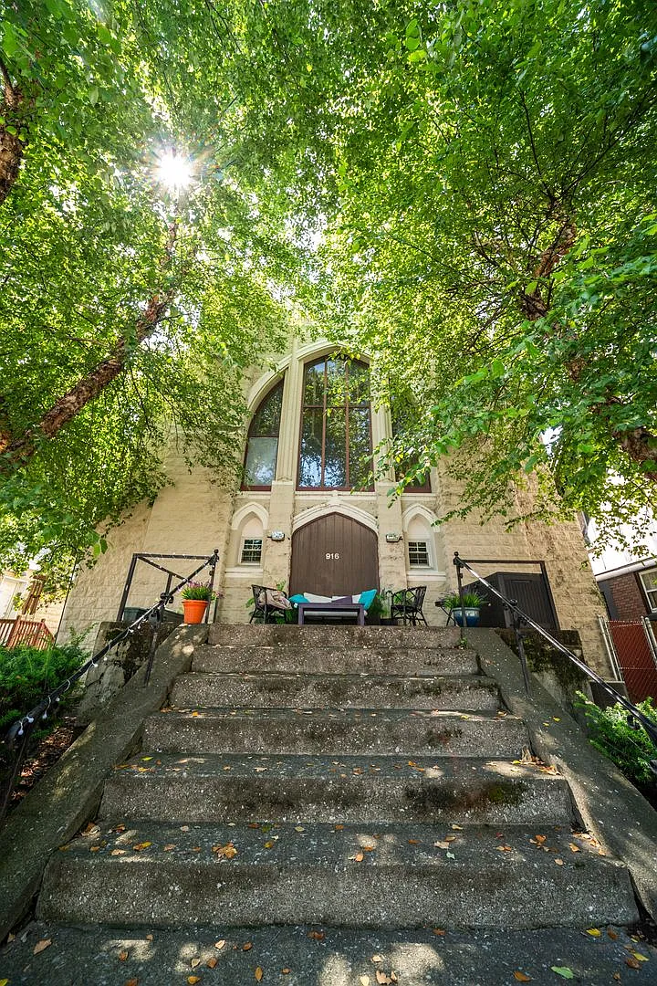 916 Liberty St #2 photo 1