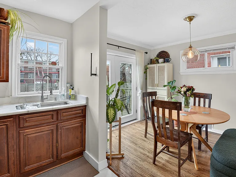 162 Forrester St SW — Photo 20