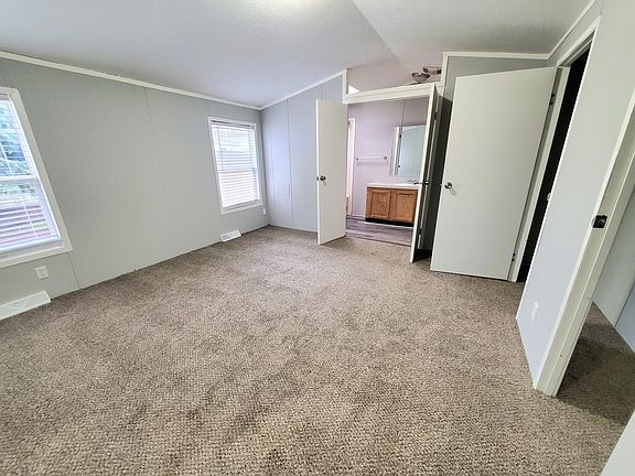 5th image of 7010 Bayview Dr #909