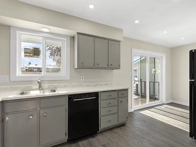 5120 Woodbird Ct — Photo 3