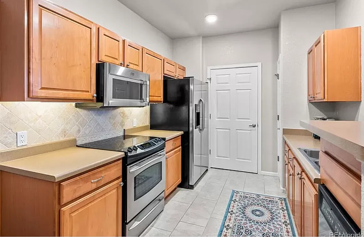 2 bed, 1063 sqft, $1,848 — Photo 1