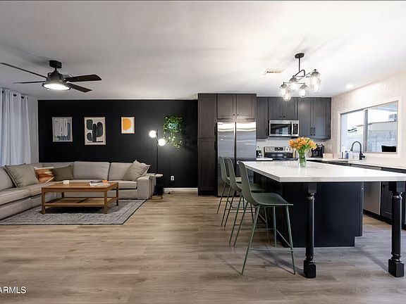 5th image of 2506 E ASTER Drive