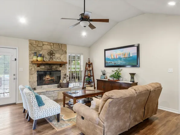16775 State Highway 64, Ben Wheeler, TX 75754
