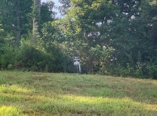 Smokey Quartz Blvd, New tazewell, TN 37825