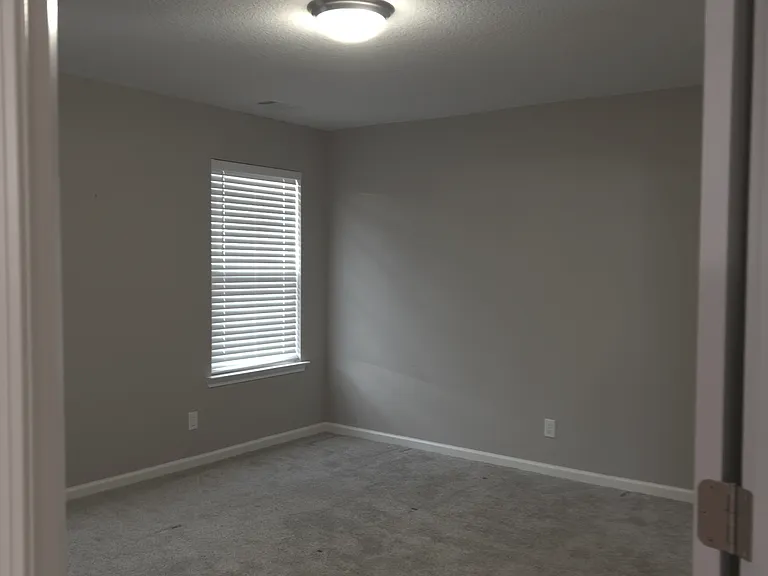 21 Laurel Ln — Photo 7