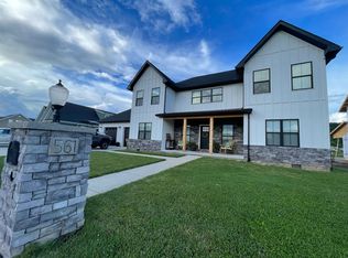 561 Rumer Sta, Red House, WV 25168