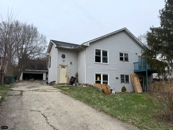 258-260 Ann St, Elgin, IL 60120