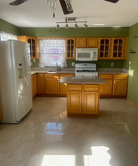 21 Elizabeth Ave #1 — Photo 4