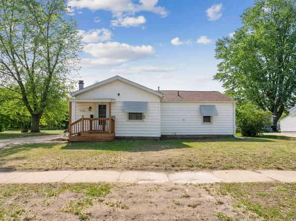 1010 Jones Rd, Evansdale, IA 50707