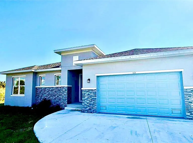 13 Lateen Sail Dr — Photo 1