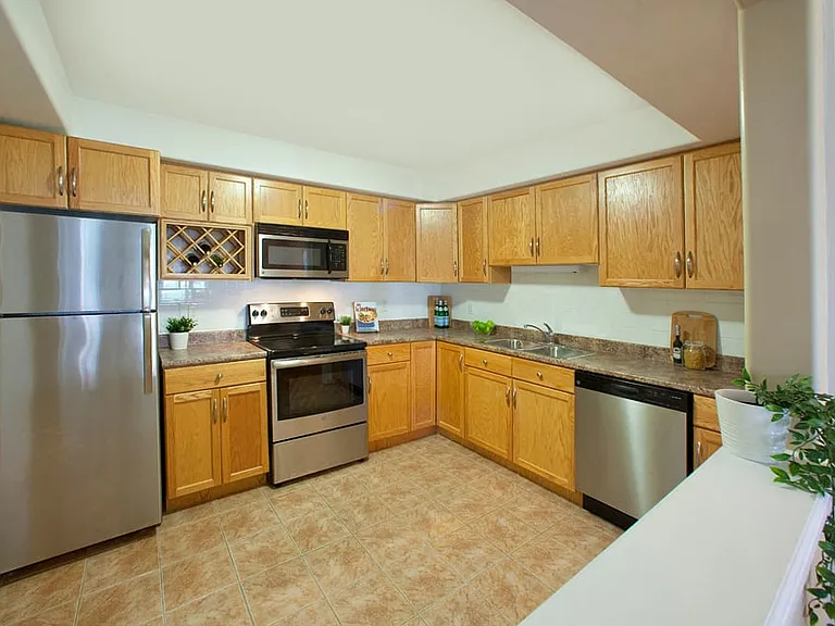 144 Baker Dr — Photo 6