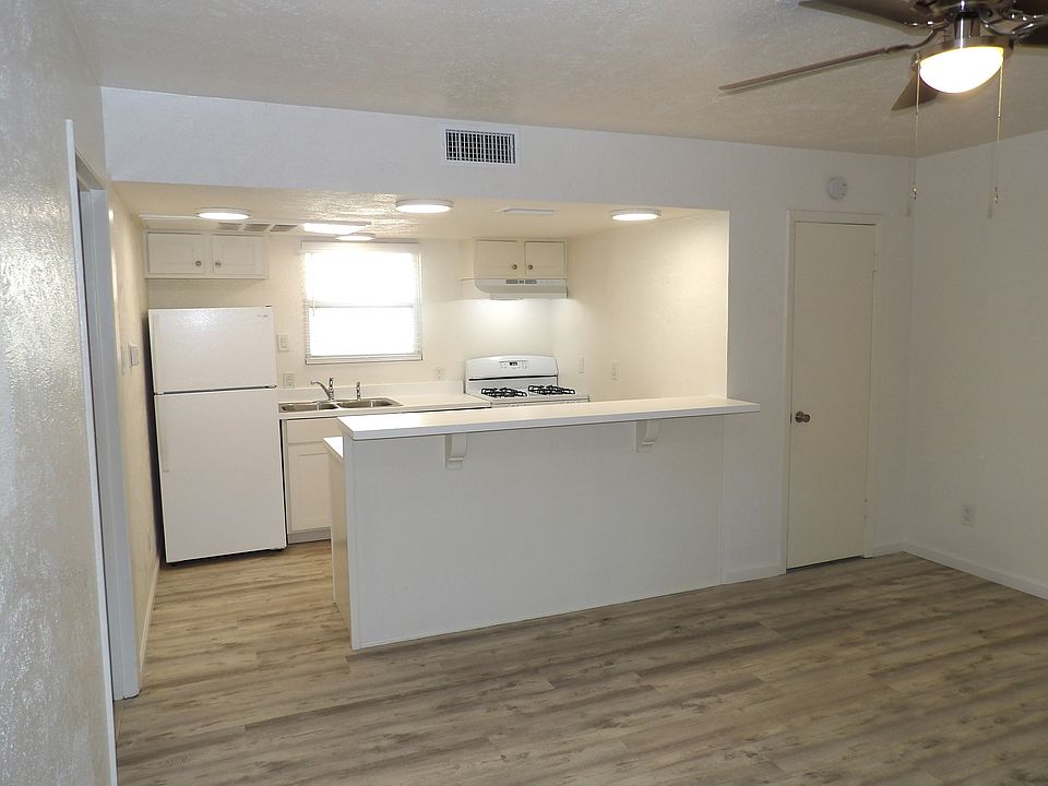1st image of 4411 Buena Vista St #5