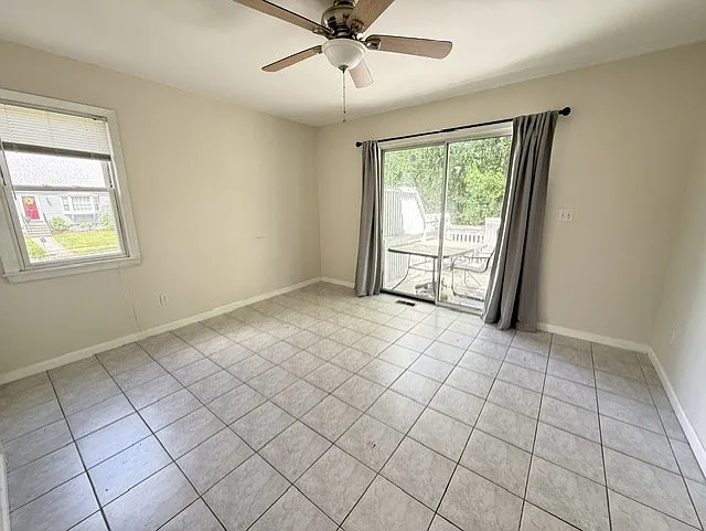 74 Village Ln — Photo 6