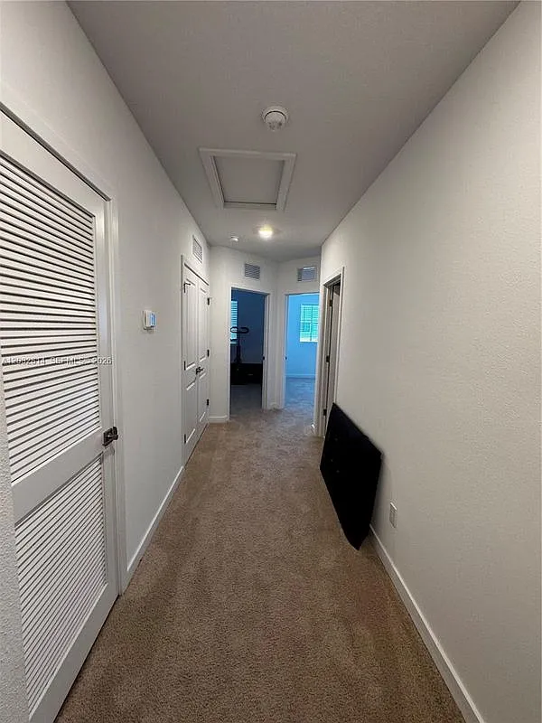 4 bed, 3.0 bath, 1685 sqft, $3,200 — Photo 3