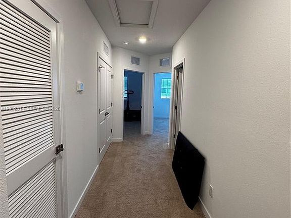 3rd image of 4860 Dillon St