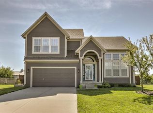 20021 S Crestone St, Spring Hill, KS 66083