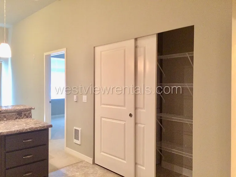 1010 Railroad Ave — Photo 369