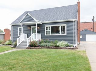 18120 Violet Rd, Lansing, IL 60438