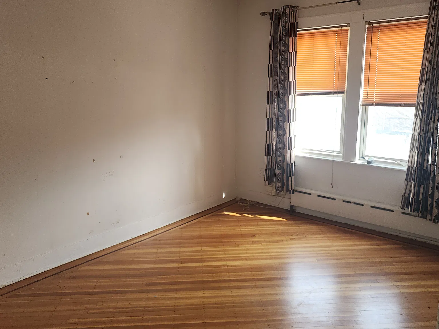 4 bed, $3,500 — Photo 3