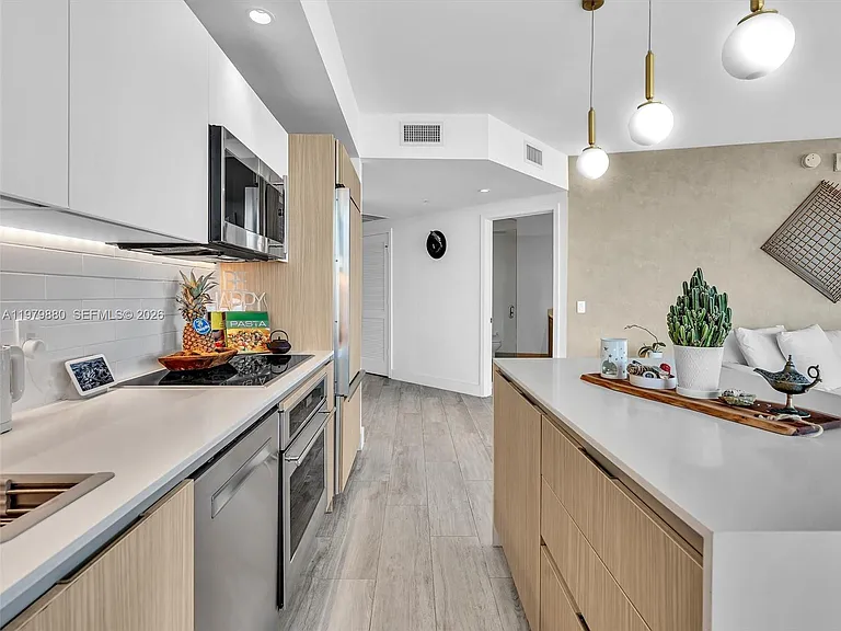 121 NE 34th St #2104 — Photo 12