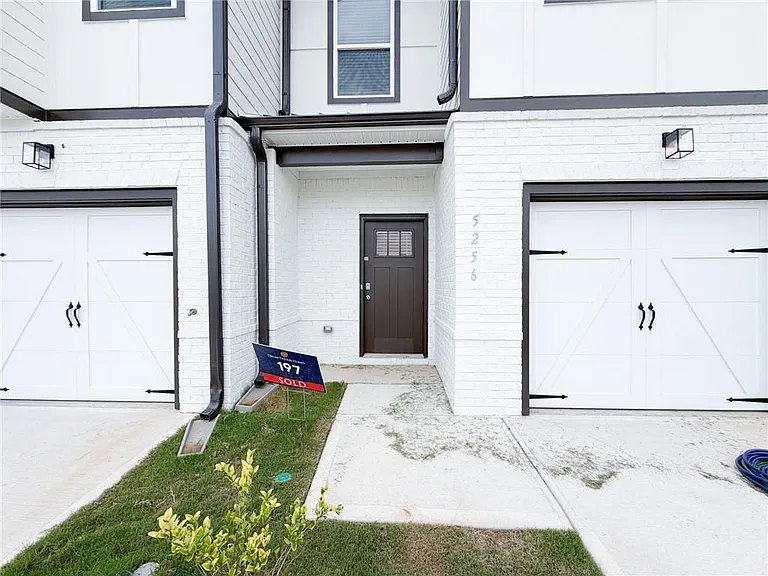 5256 Magnolia Grove Way — Photo 2
