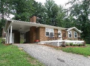 374 N Fork Rd, Black Mountain, NC 28711