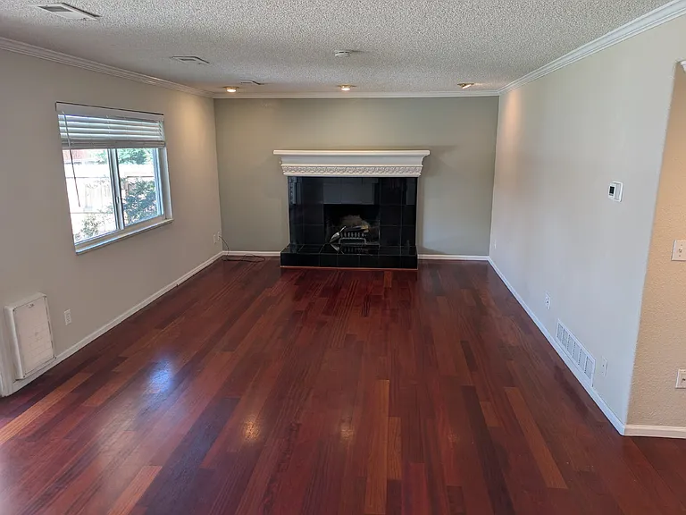 1175 E Dry Creek Pl — Photo 7
