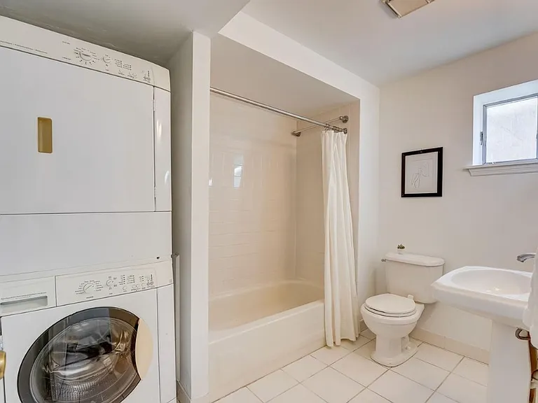 1616 Naudain St — Photo 14