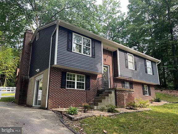 5th image of 35904 Army Navy Dr