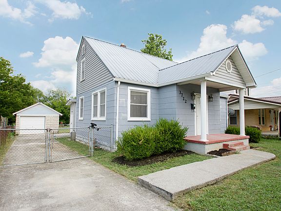 2nd image of 3722 Speedway Cir