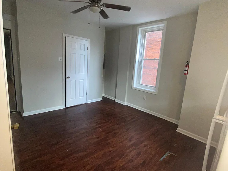 1464 N 52nd St #2R — Photo 6