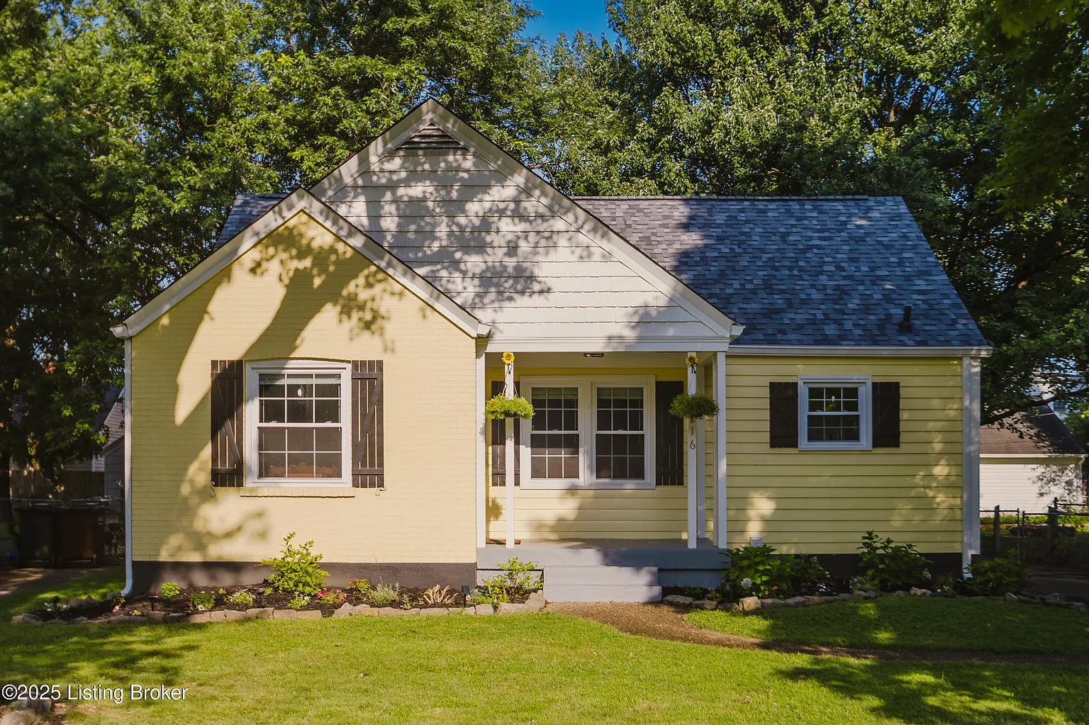 216 N Hubbards Ln photo 1