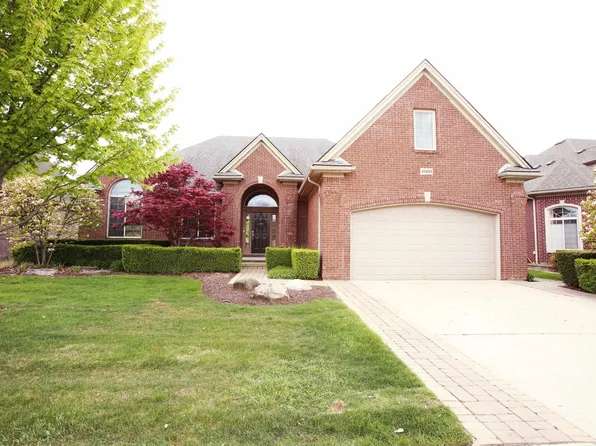 45483 Shoal Dr, Macomb, MI 48044