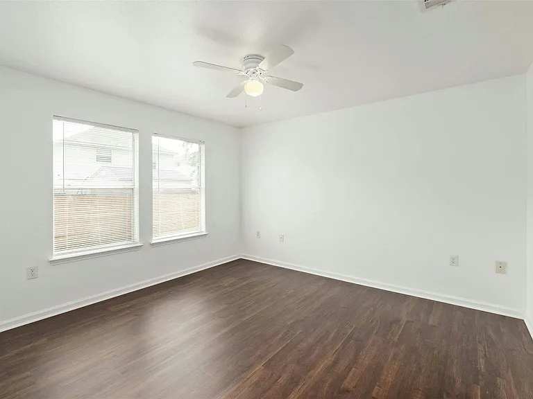 12409 Sky Harbor Dr — Photo 12