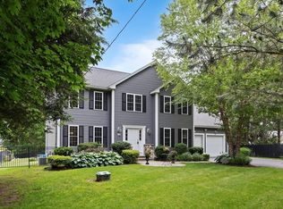 74 Muller Rd, Burlington, MA 01803