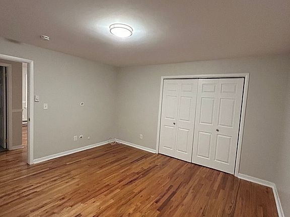 5th image of 139 Royal Ave #9