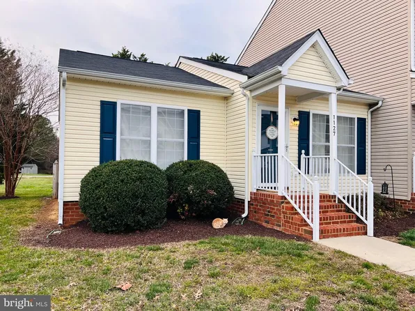 1127 Settlers Landing Dr #47, Tappahannock, VA 22560