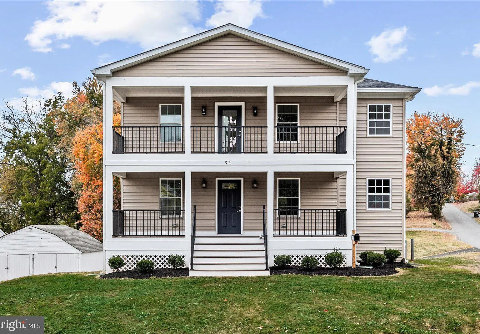 5 bed, 3.5 bath, 3150 sqft, $3,200 — Photo 4