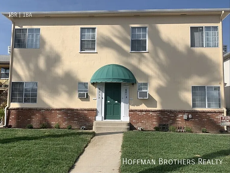 807 W Glenoaks Blvd #801 — Photo 1