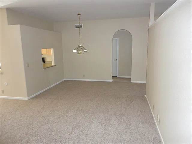 10235 W Missouri Ave — Photo 4