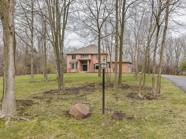 3350 Woodhill Cir, Superior Township, MI 48198