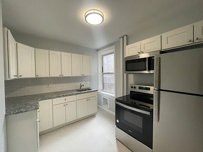 6114 Palisade Ave #302 — Photo 2