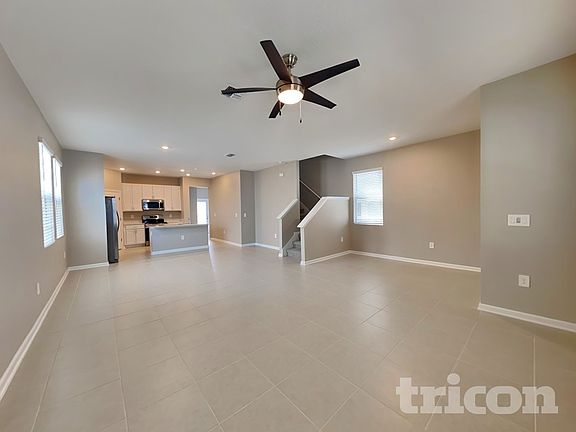 3rd image of 743 Honeyrock St