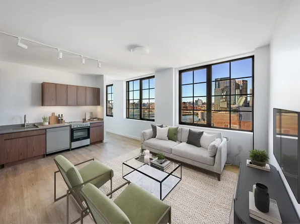 40 Bruckner Boulevard image 1 of 29