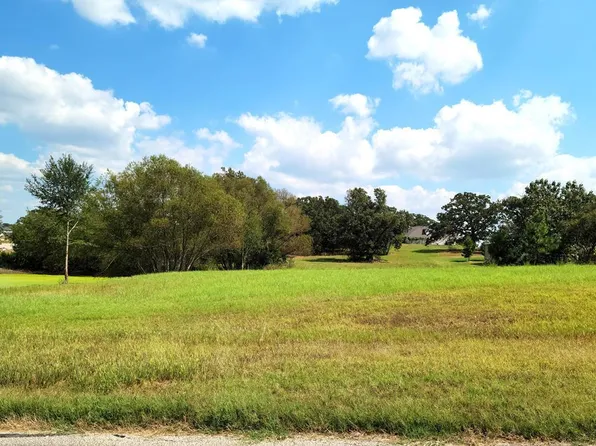 6390 Early Morning Dr, Athens, TX 75752