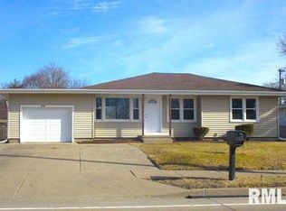 2716 N Sterling Ave, Peoria, IL 61604