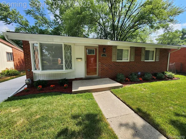 29437 Judith St, Inkster, MI 48141