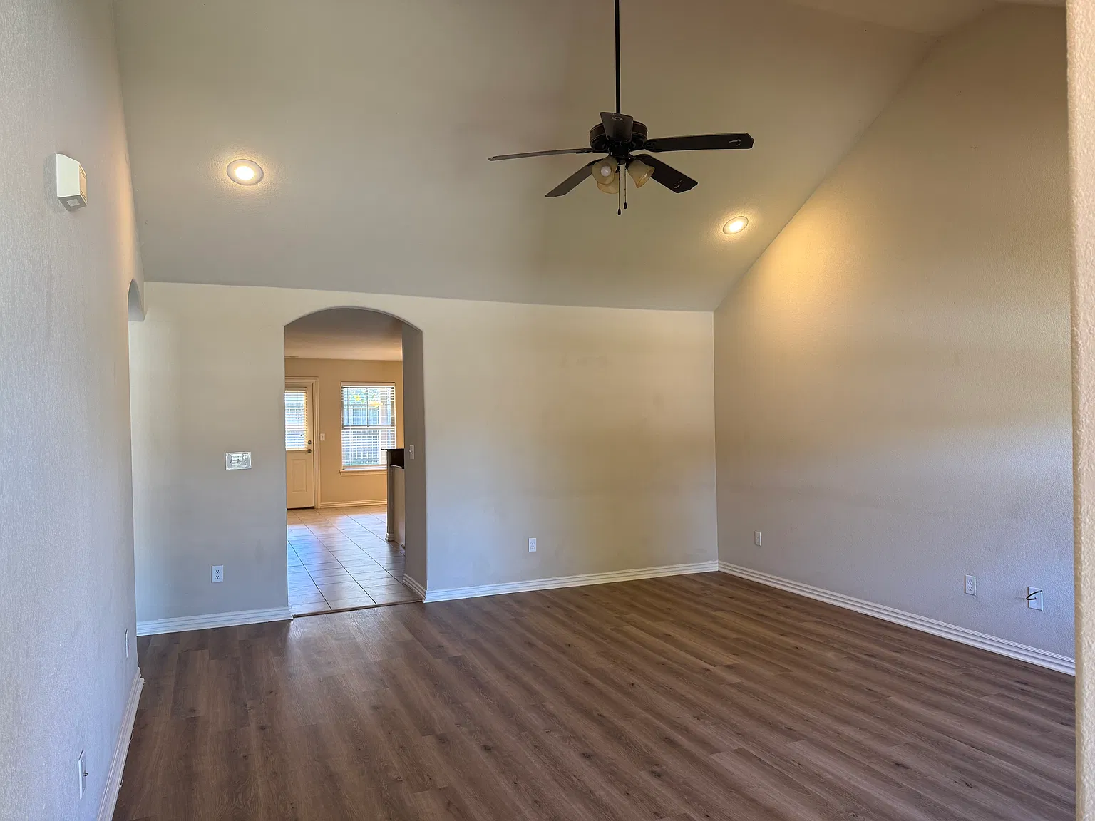 3 bed, 1500 sqft, $1,395 — Photo 2